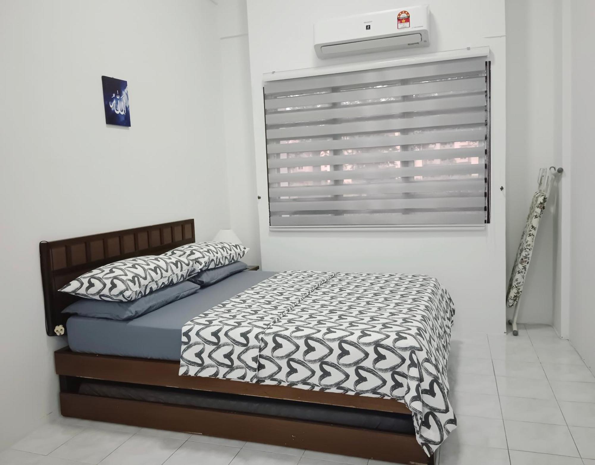 Yussal Homestay Simpang Ampat Semanggol エクステリア 写真